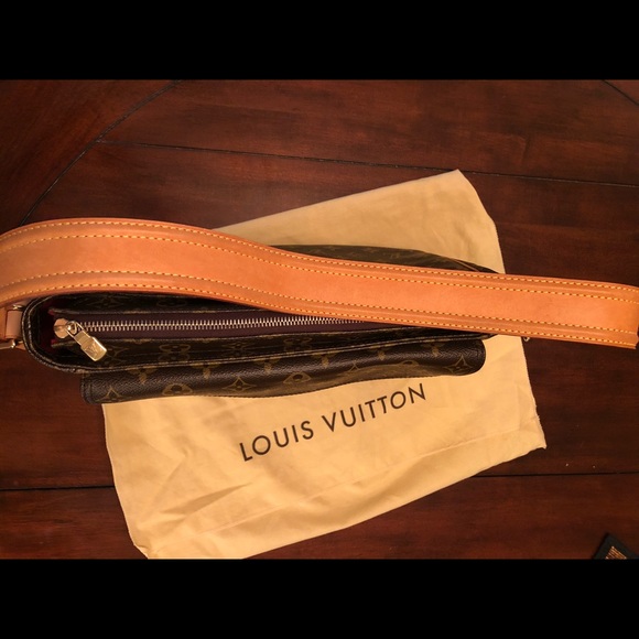 Louis Vuitton Viva Cite GM - Picture 8 of 8